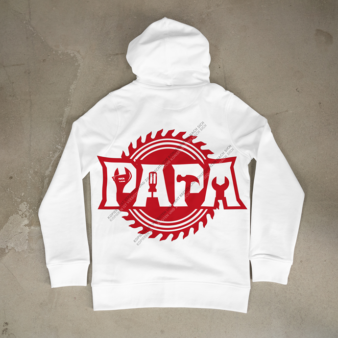Detailansicht eines weißen Hoodies, bedruckt mit dem markanten PAPA Werkzeug-Aufdruck als cooles Statement für handwerklich begabte Väter.